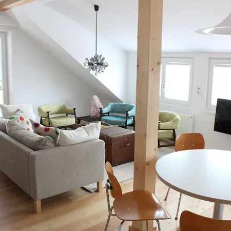 Edelstein Apartament *